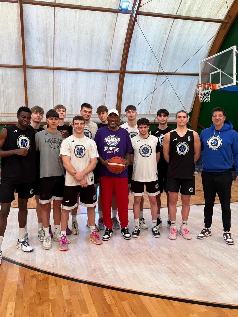 International youth basketball team photo | Cory McGee